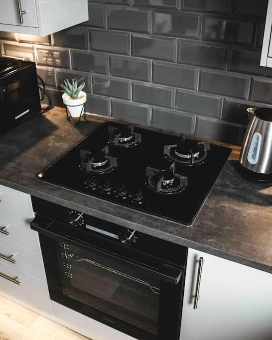 Comfortable Home In Bolton Farnworth 외부 사진